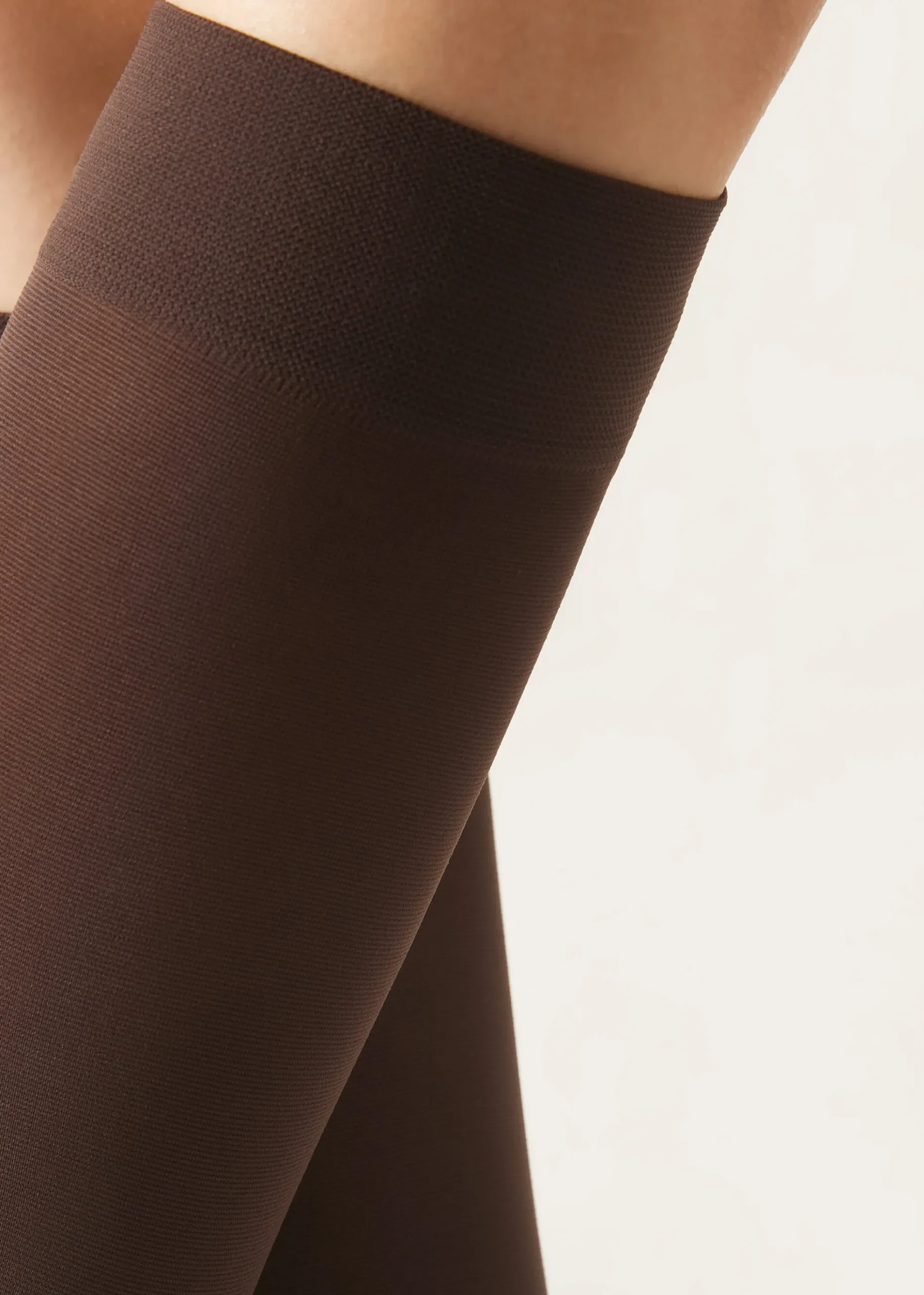 Mi-Bas Opaques 60 Deniers en Microfibre