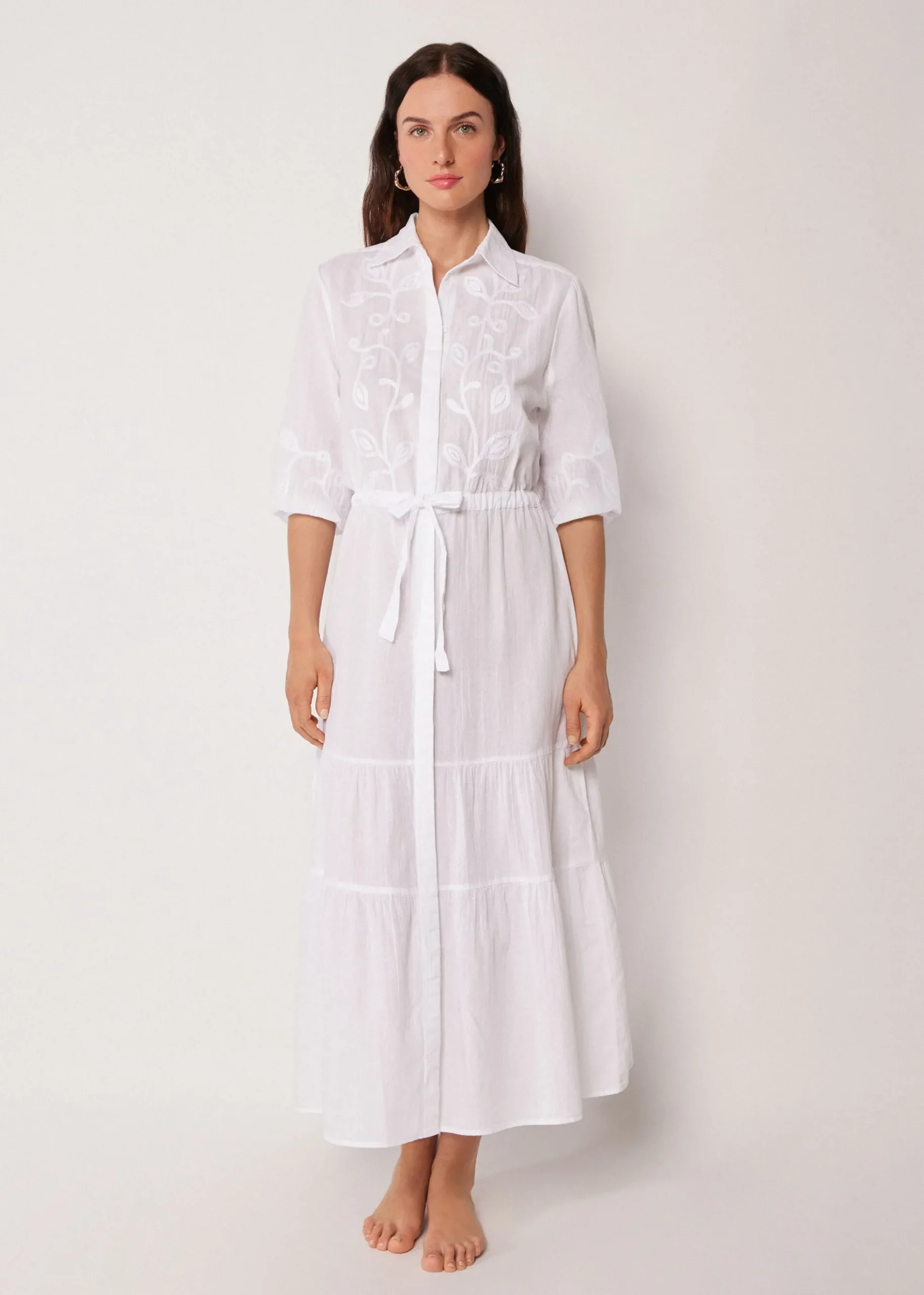 Robe longue brodée